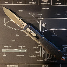 Load image into Gallery viewer, Denali Tactical 8&quot; Gentleman&#39;s Lightweight OTF Knife - Drop Point Straight Edge